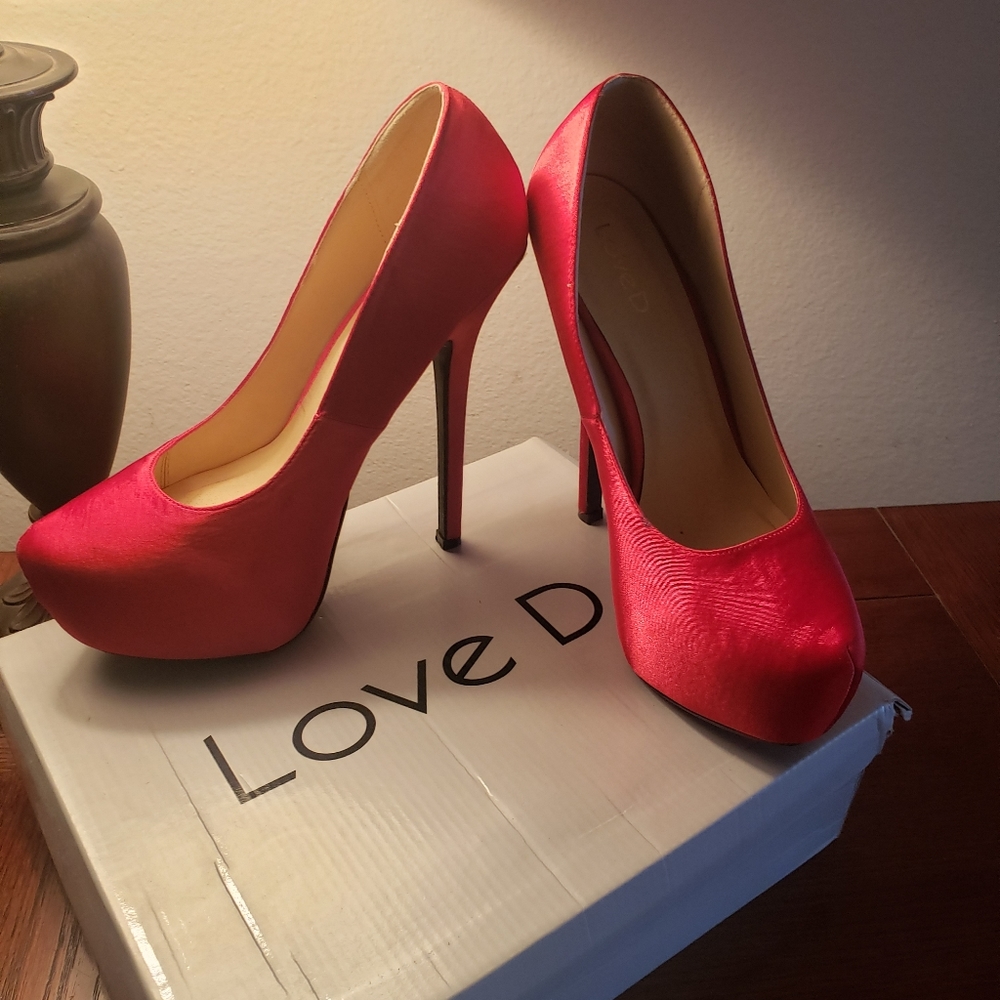 Love D Red satin shoes size 9